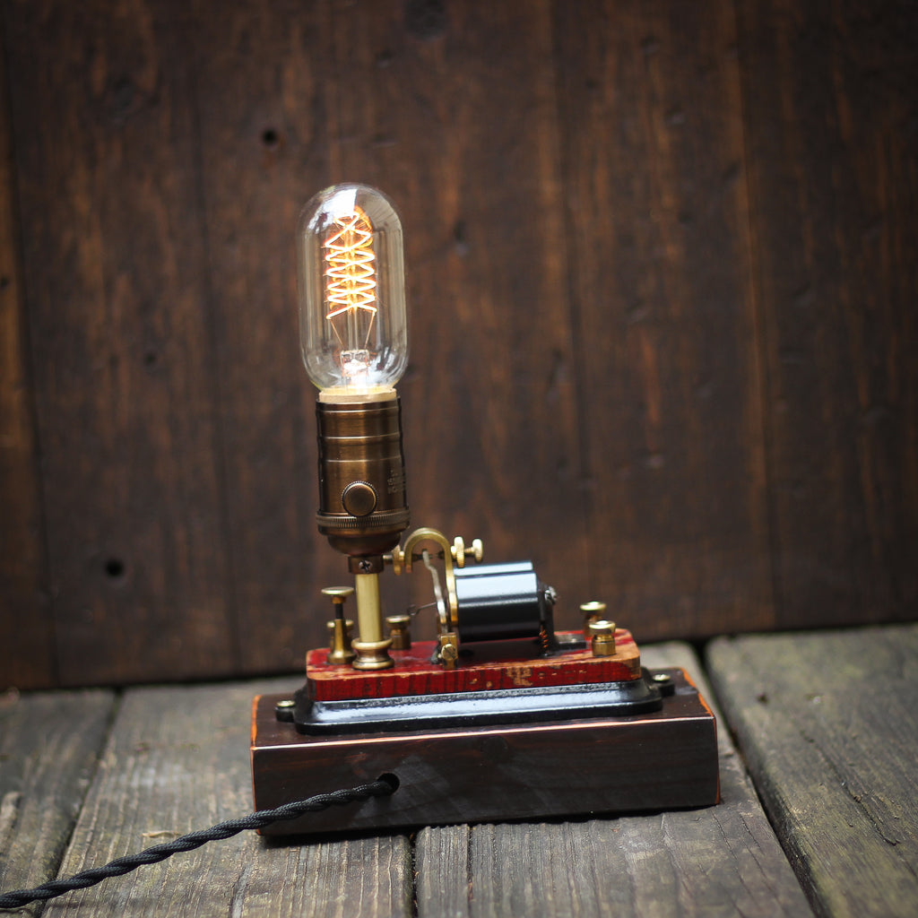 EF Johnson Telegraph Morse Code Sounder Lamp