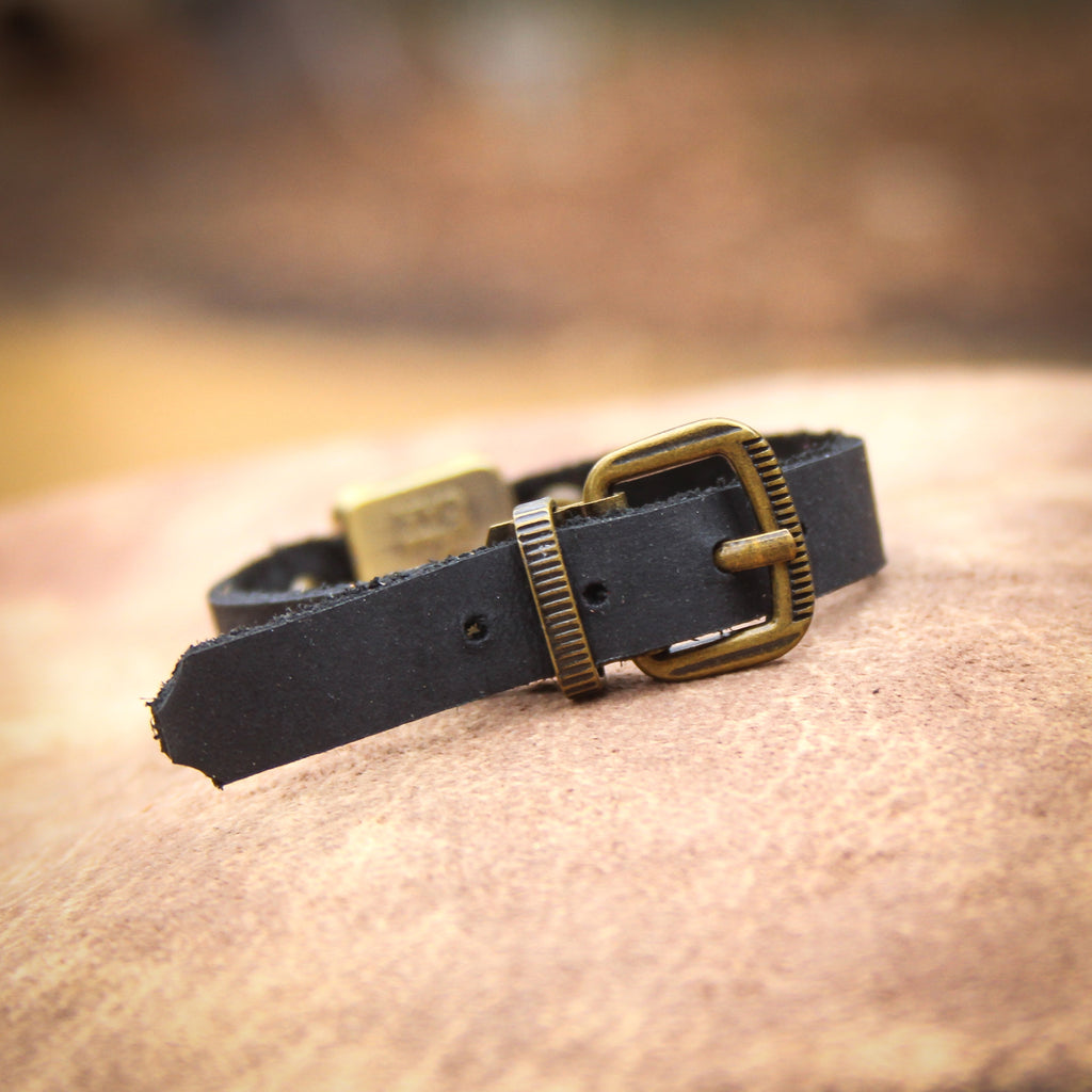 Fancy Brass Adjustable Leather Bracelet