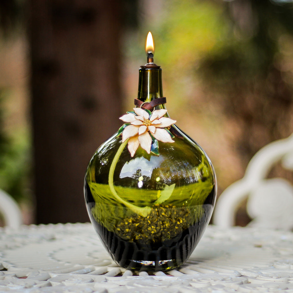 Pure Holiday Elegance (GREEN) Art Glass Oil Lamp2