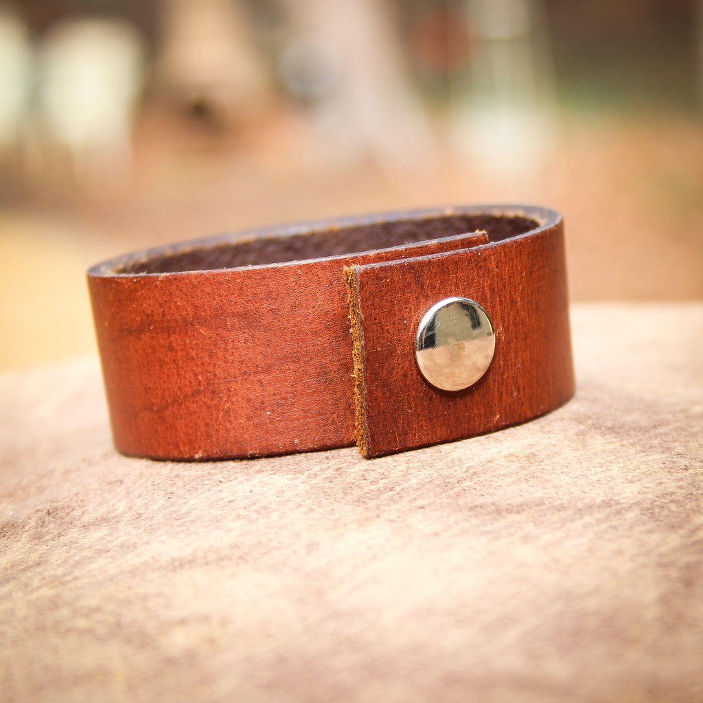 Purple and Pearl Leather Bracelet 