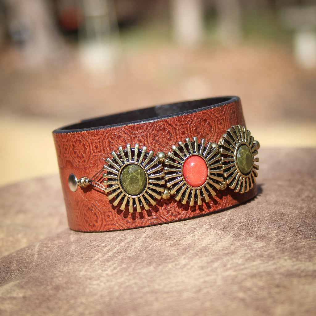 Retro Beauty Leather Bracelet