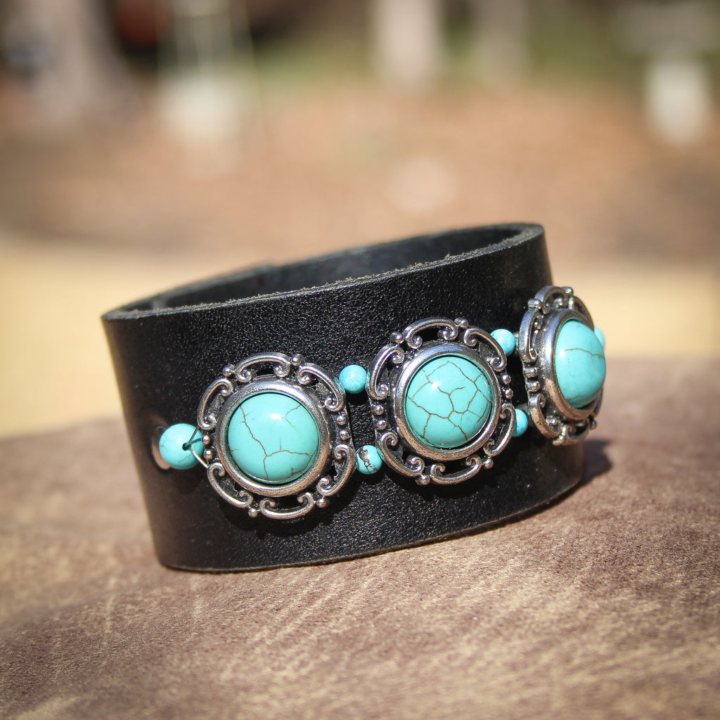 Turquoise Beauty Leather Bracelet