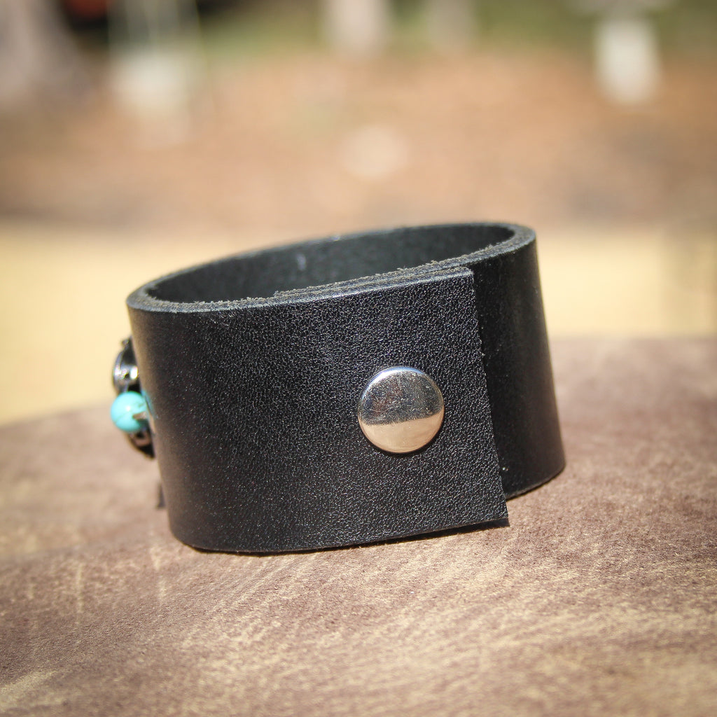 Turquoise Beauty Leather Bracelet 1