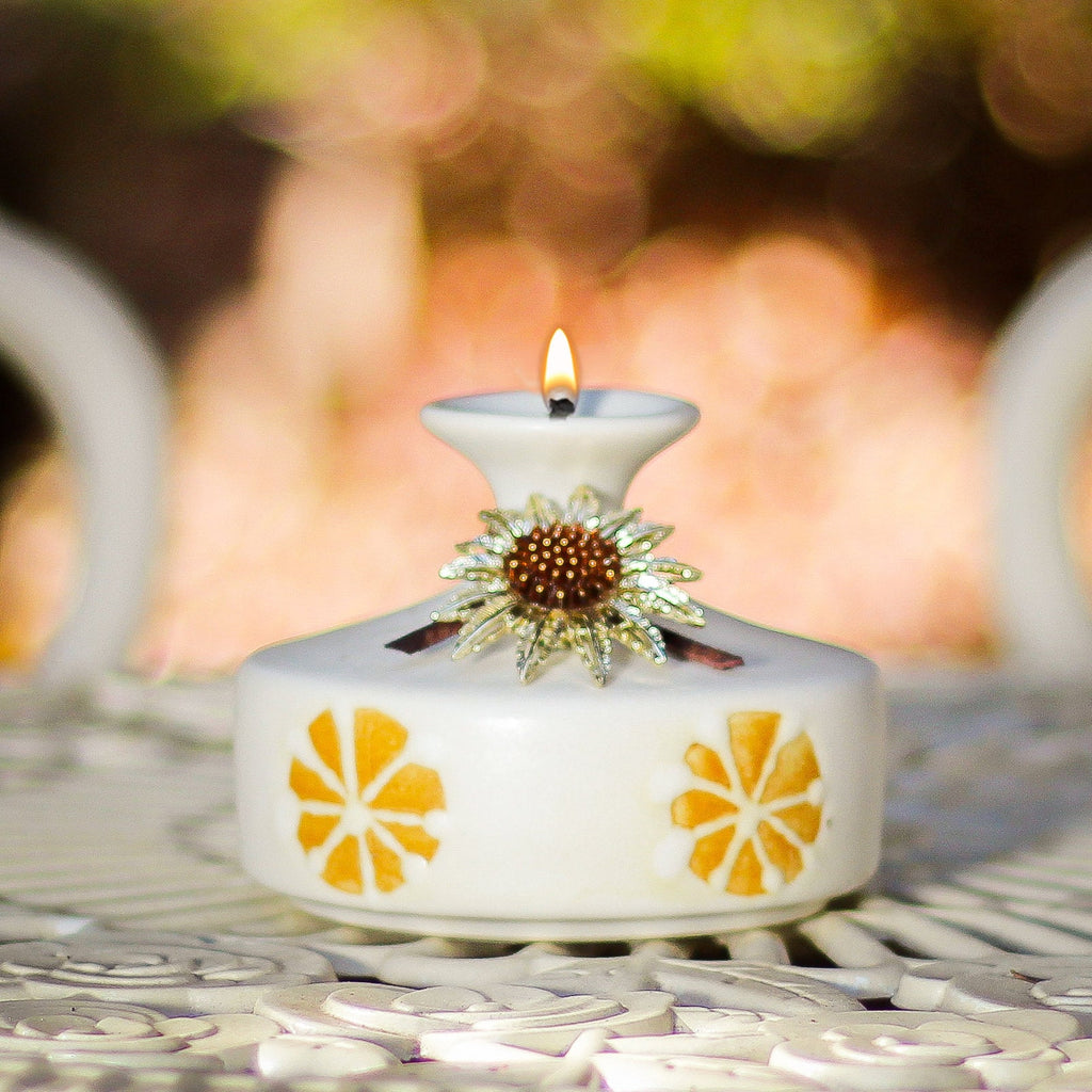 Oil Lamp: Retro Style Sunflower - VintageAmerica