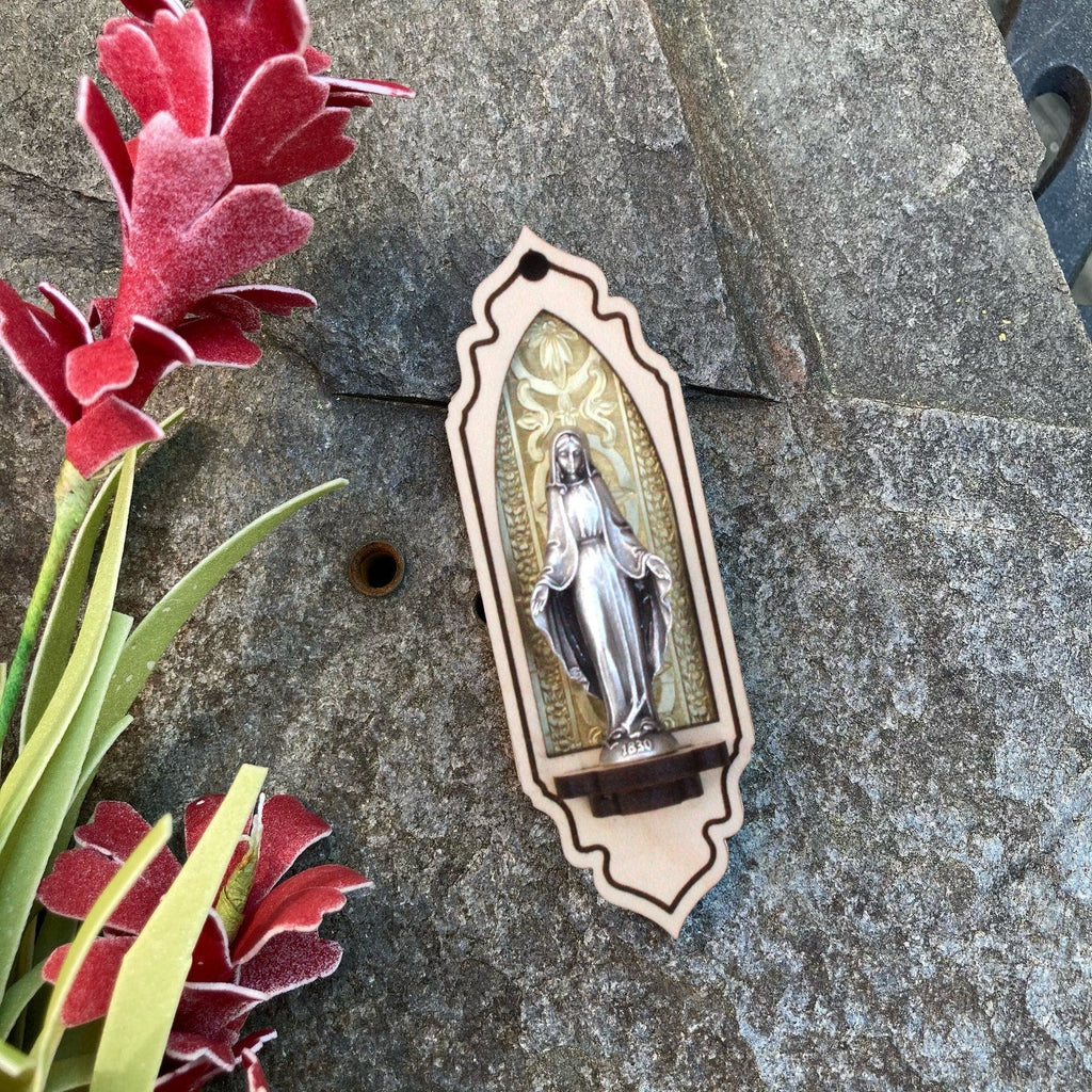 Virgin Mary Personal Shrine (Textured Brass Natural II) - VintageAmerica